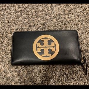 Tory Burch Charlie Zip Continental Wallet